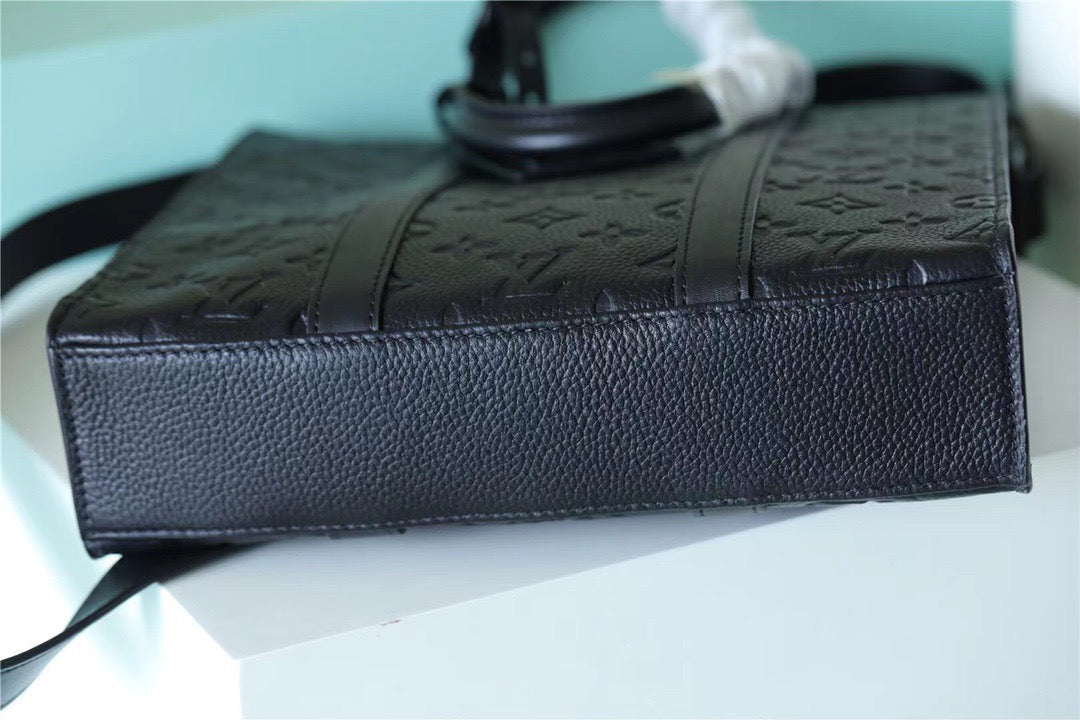 Top Quality Sac Plat Cross Taurillon Black For Men, Bags, Shoulder And Crossbody Bags 28.5in/11.2cm Top Quality M59960