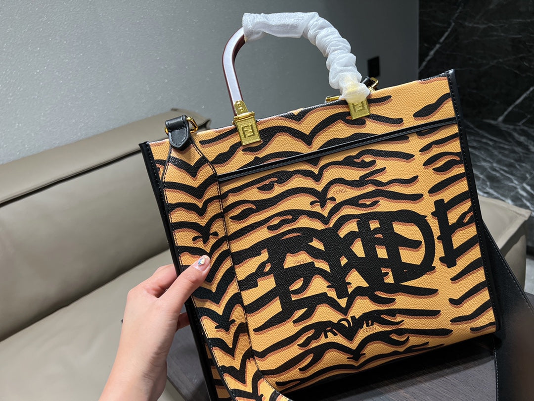 EN - New 1:1 rep  Bags FEI 253