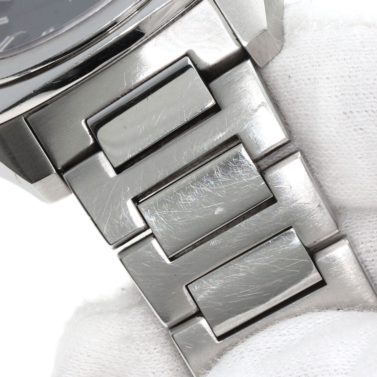 GUCCI Watches Quartz Stainless Steel , Stainless Steel Silver 142.2 black dial mens  d