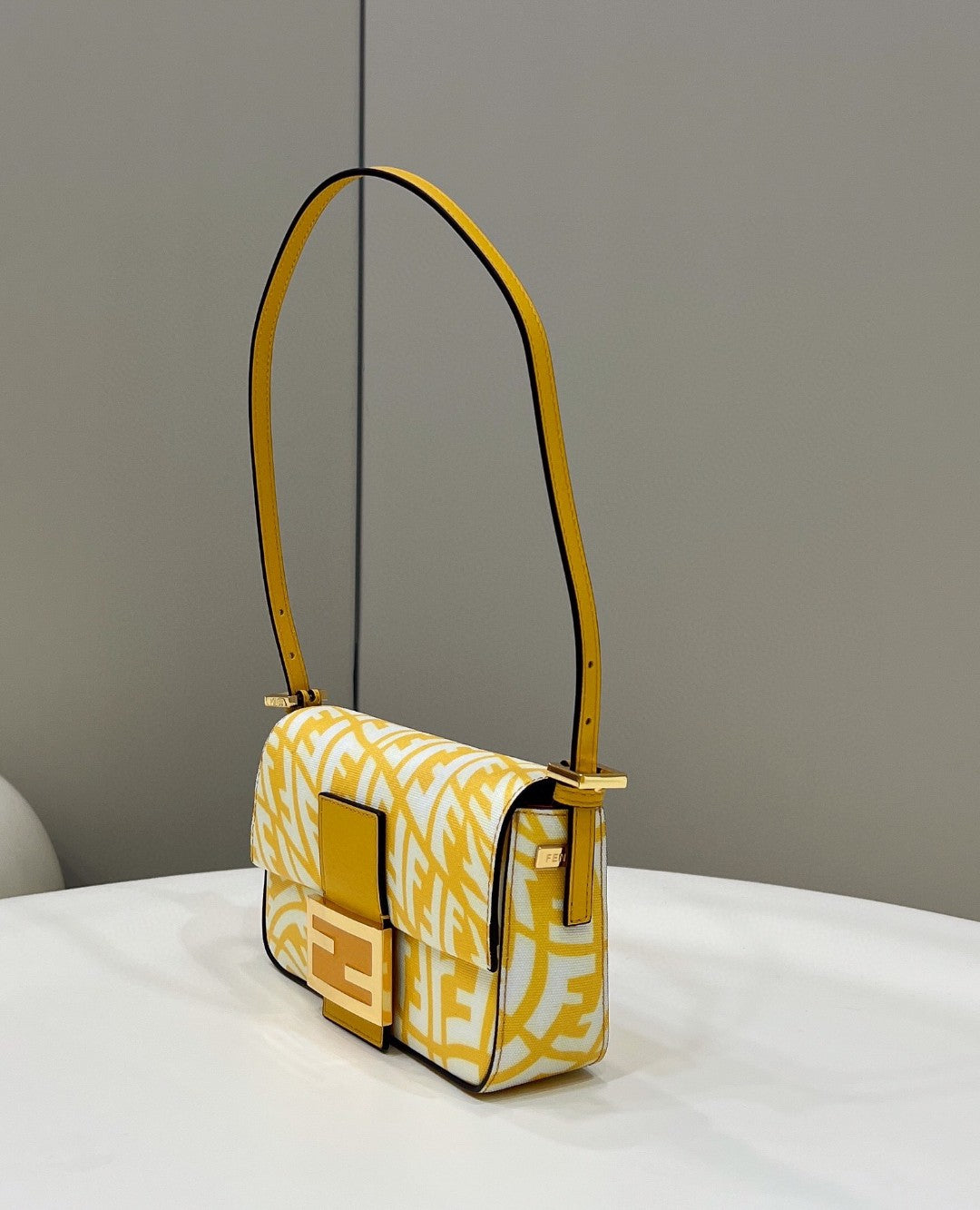 Top QualityTop Quality Mini Baguatte 1997 Yellow Glazed Bag For Woman 19.5cm/7.5in