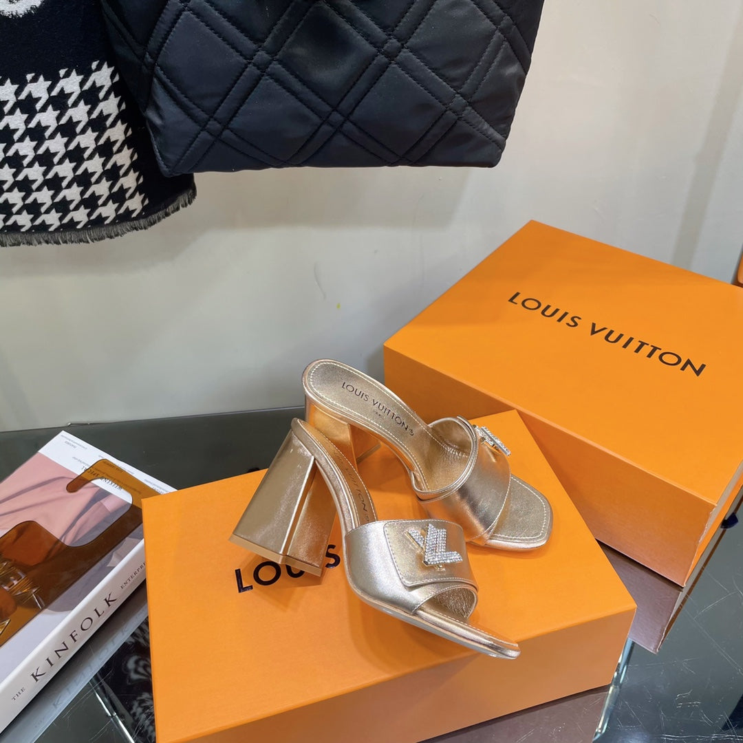 New 1:1 rep LUV High Heel Shoes 022