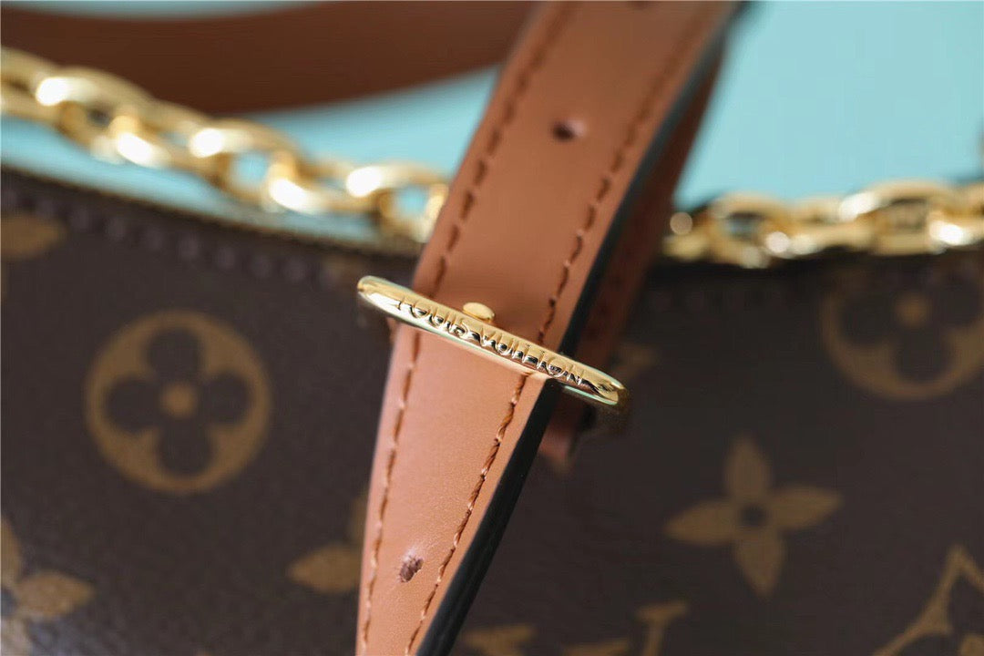 Top Quality Loop Monogram Canvas By Nicolas Ghesquiere For Women,  Shoulder And Crossbody Bags 23cm/9.1in Top Quality 