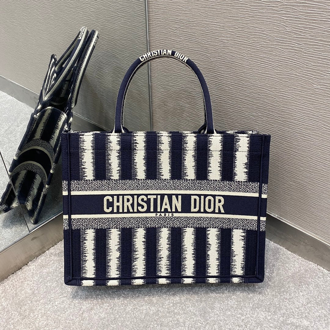 Top Quality MeTop Qualityum Book Tote Blue D-Stripes Embroidery For Women 36cm/16.5in CD