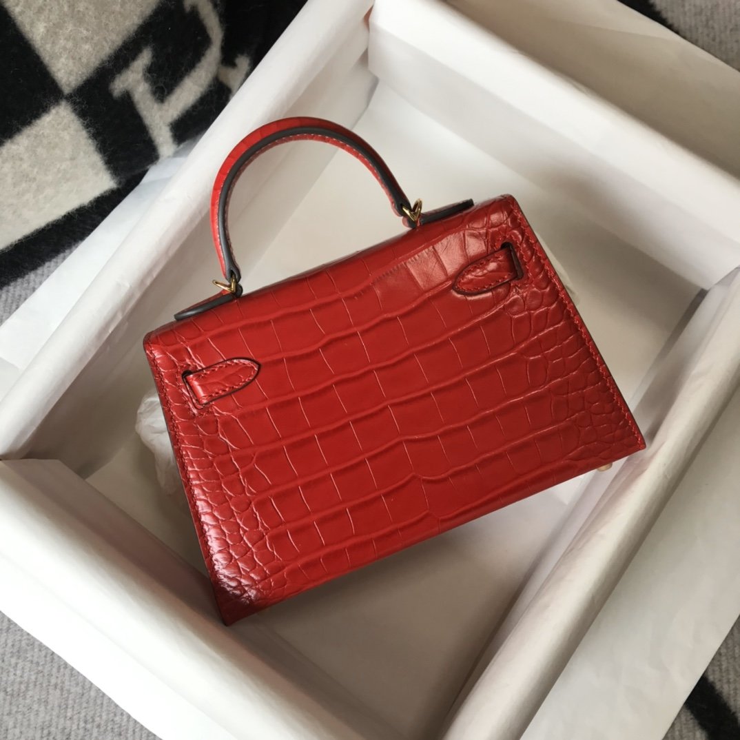 Top Quality Kelly Red For Women Gold Toned Hardware 7.8in/20cm
