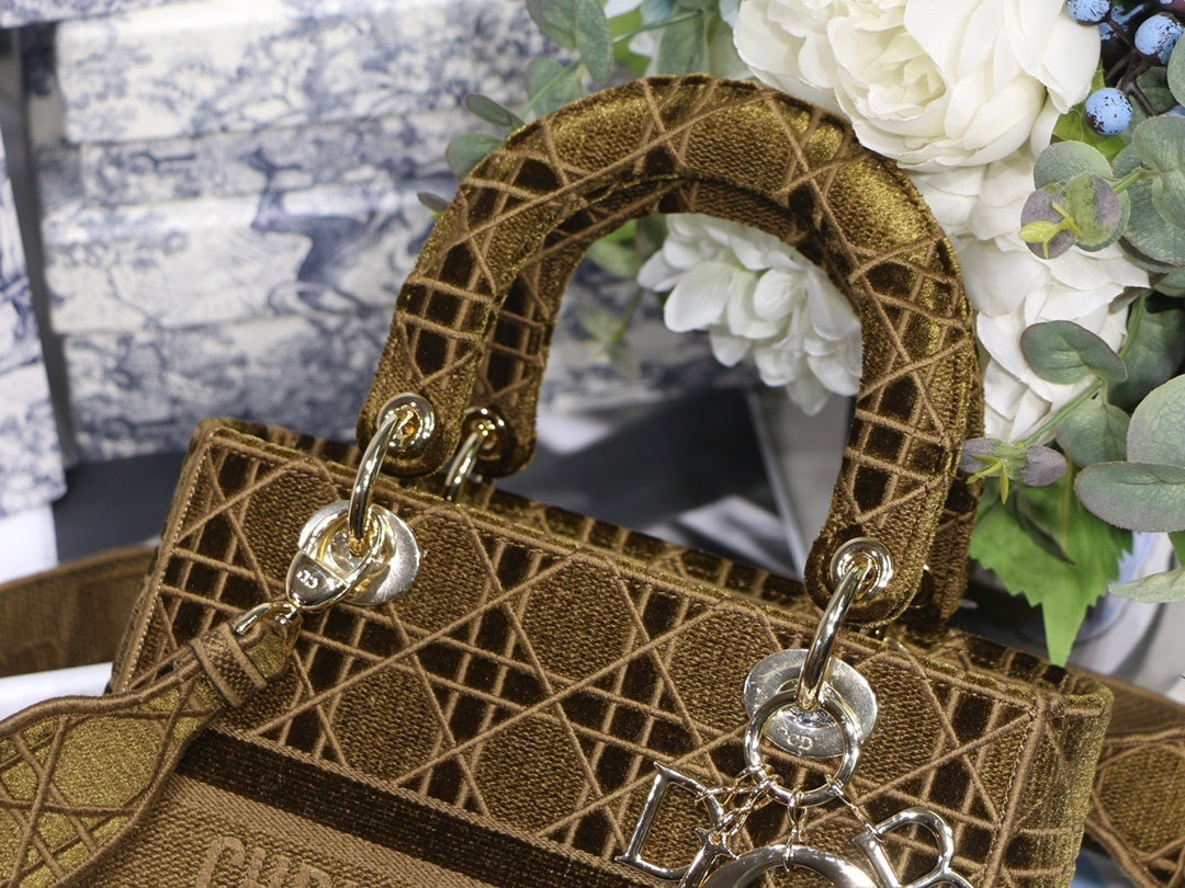 Top Quality MeTop Qualityum Lady D-Lite Brown Cannage Bag For Women 9.5in/24cm CD