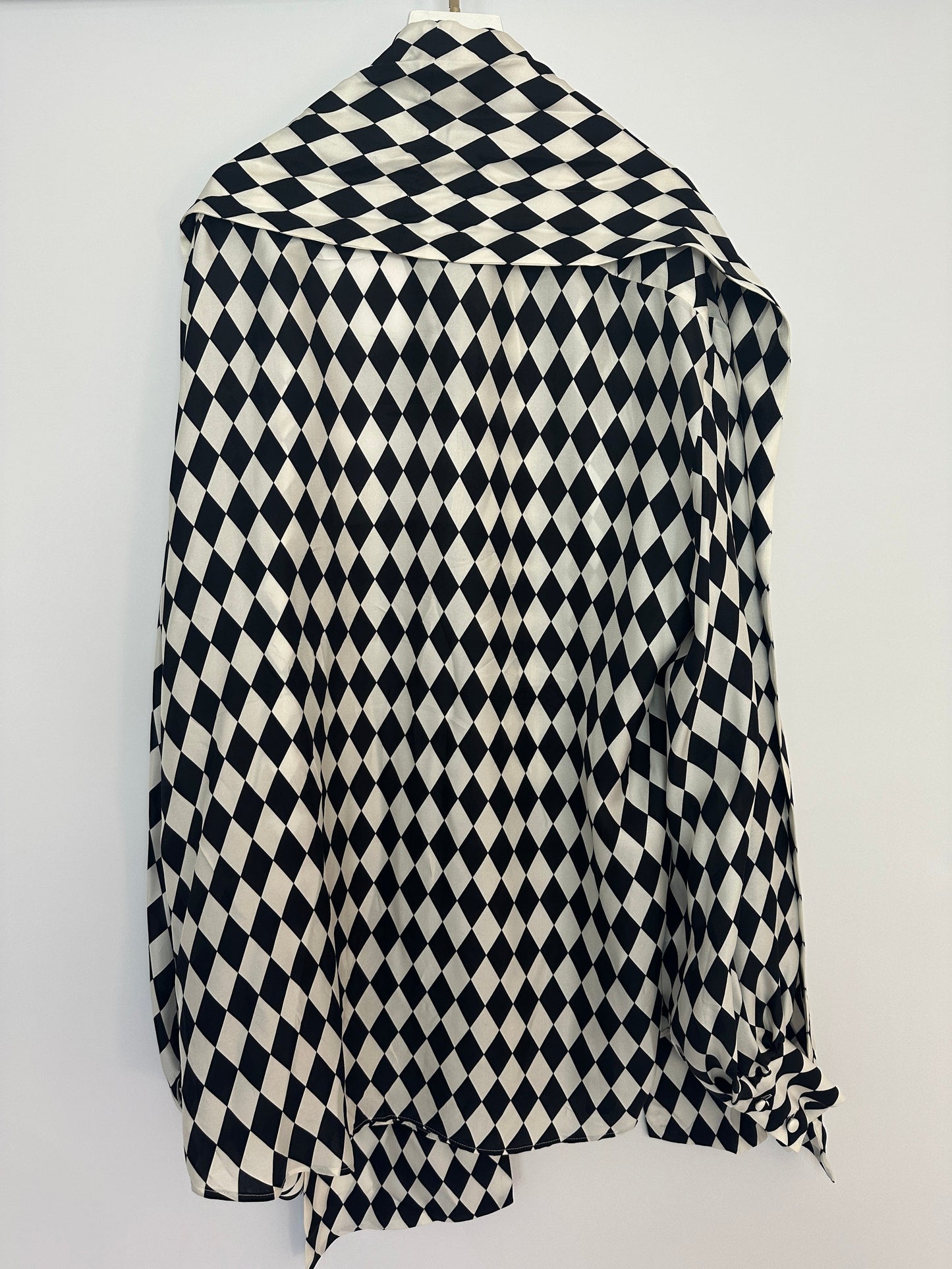 Balmain Black and White Lavalliere Diamond Print Silk Shirt with Puff Sleeves and Pussy Bow Detail Size FR 34 (UK 6) RRP £1490