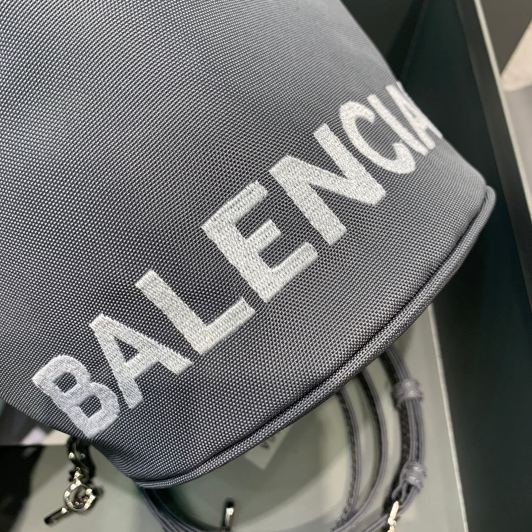 Balen Le Cagole MeTop Qualityum Bucket Bag In Gray, For Women,  Bags 11.8in/30cm