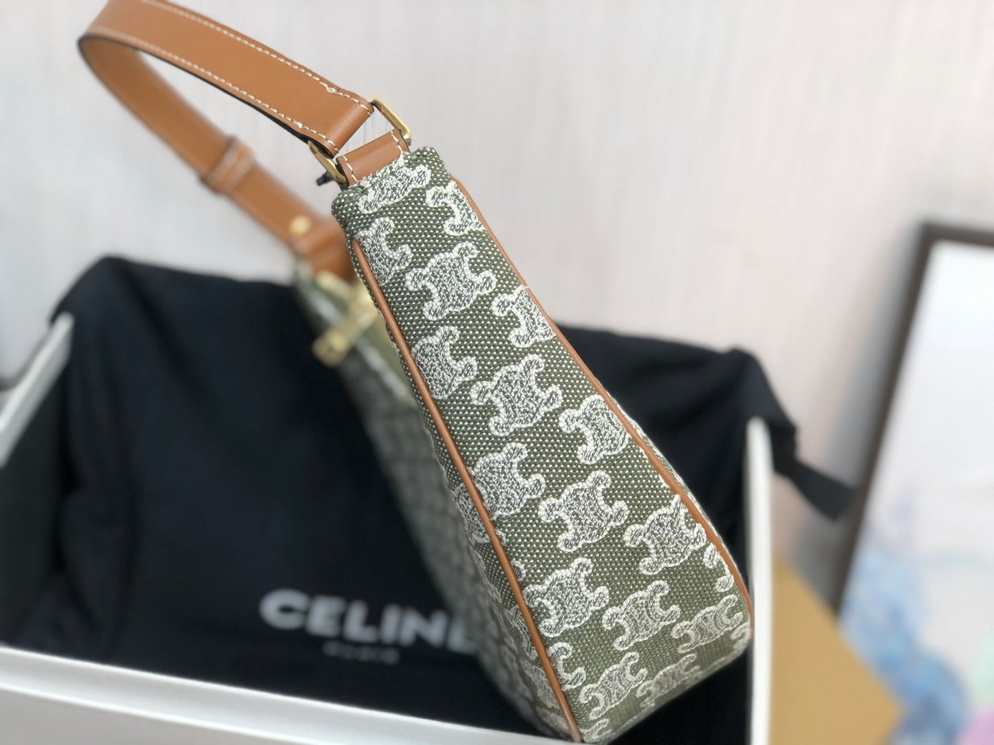 Top Quality Ava Bag In Triomphe Canvas Green For Women 9in/23cm