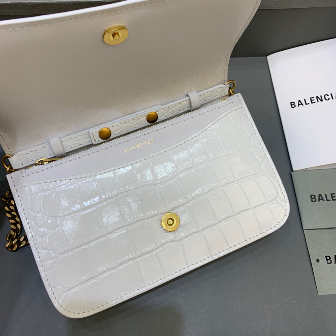 Top Quality Croc Embossed Patent B Bag With Chain In White, For Women,  Bags 7.9in/20cm