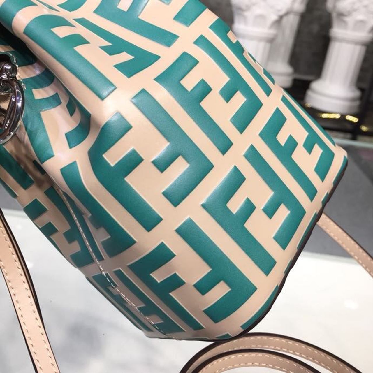 Top QualityTop Quality Mon Tresor Beige/Teal For Women, Women’s Handbags, Shoulder And Crossbody Bags 7in/18cm FF 8BS010