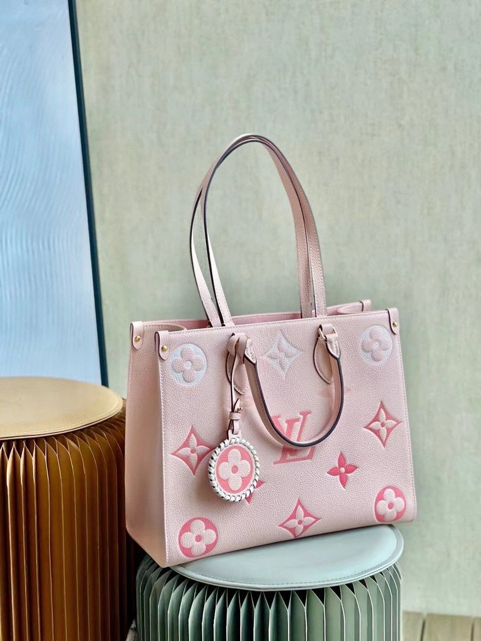 Top Quality OnTheGo MM Monogram Empreinte Cream For Women 34cm Top Quality M45717