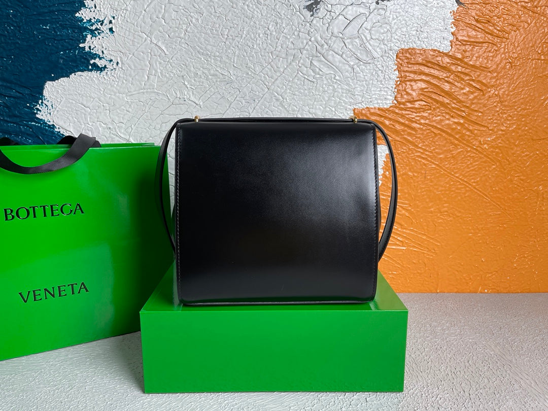 Top Quality Clip Bag Black, For Women, Women’s Bags 9in/23cm