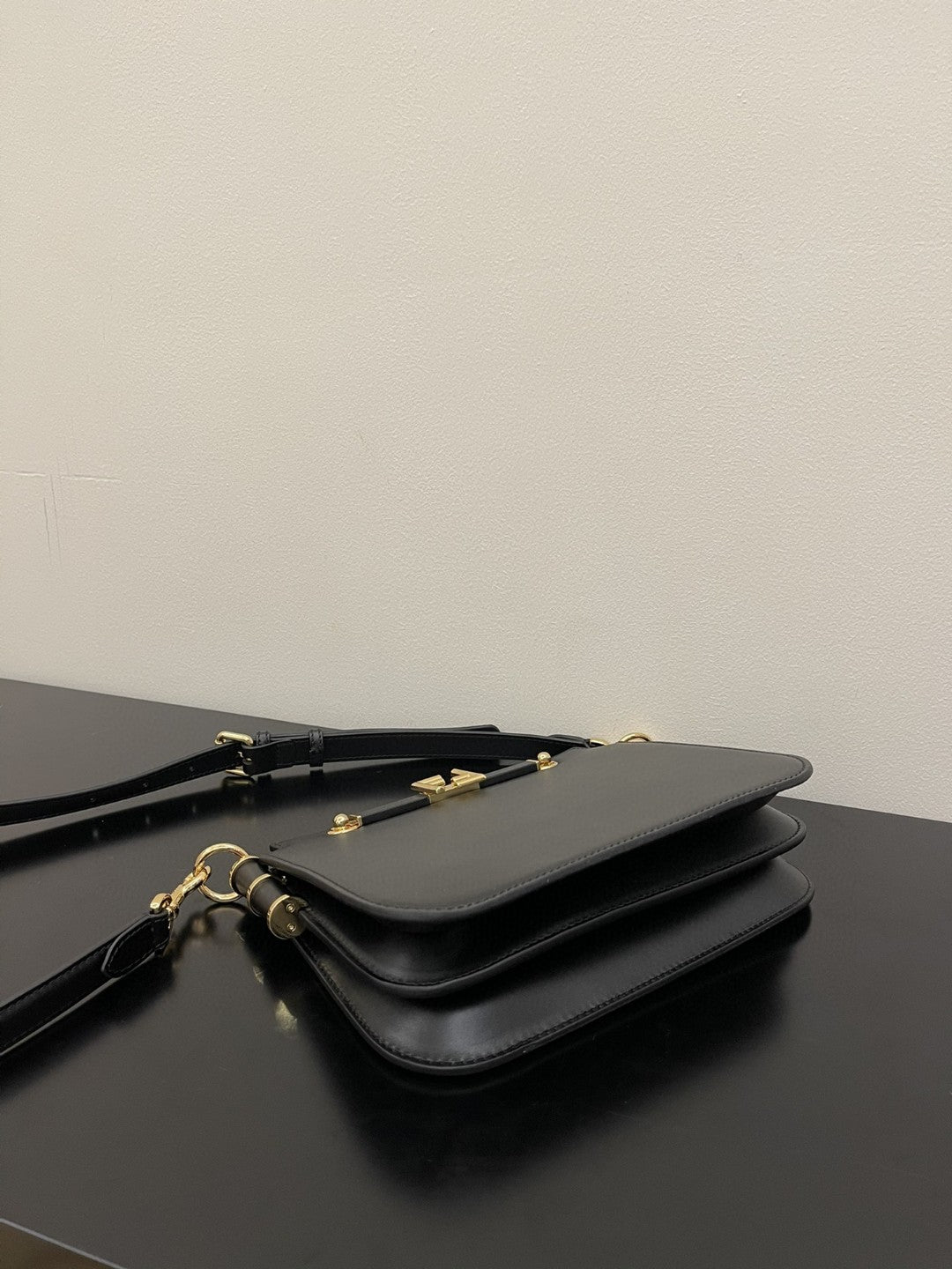 Top QualityTop Quality Touch Black Bag For Woman 19cm/7.5in