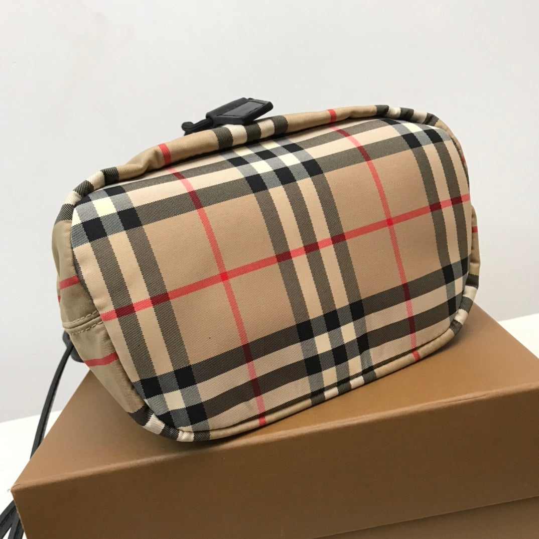 Top Quality Icon Stripe Nylon Drawcord Pouch Archive Beige For Women, Bags 7.7in/19.5cm