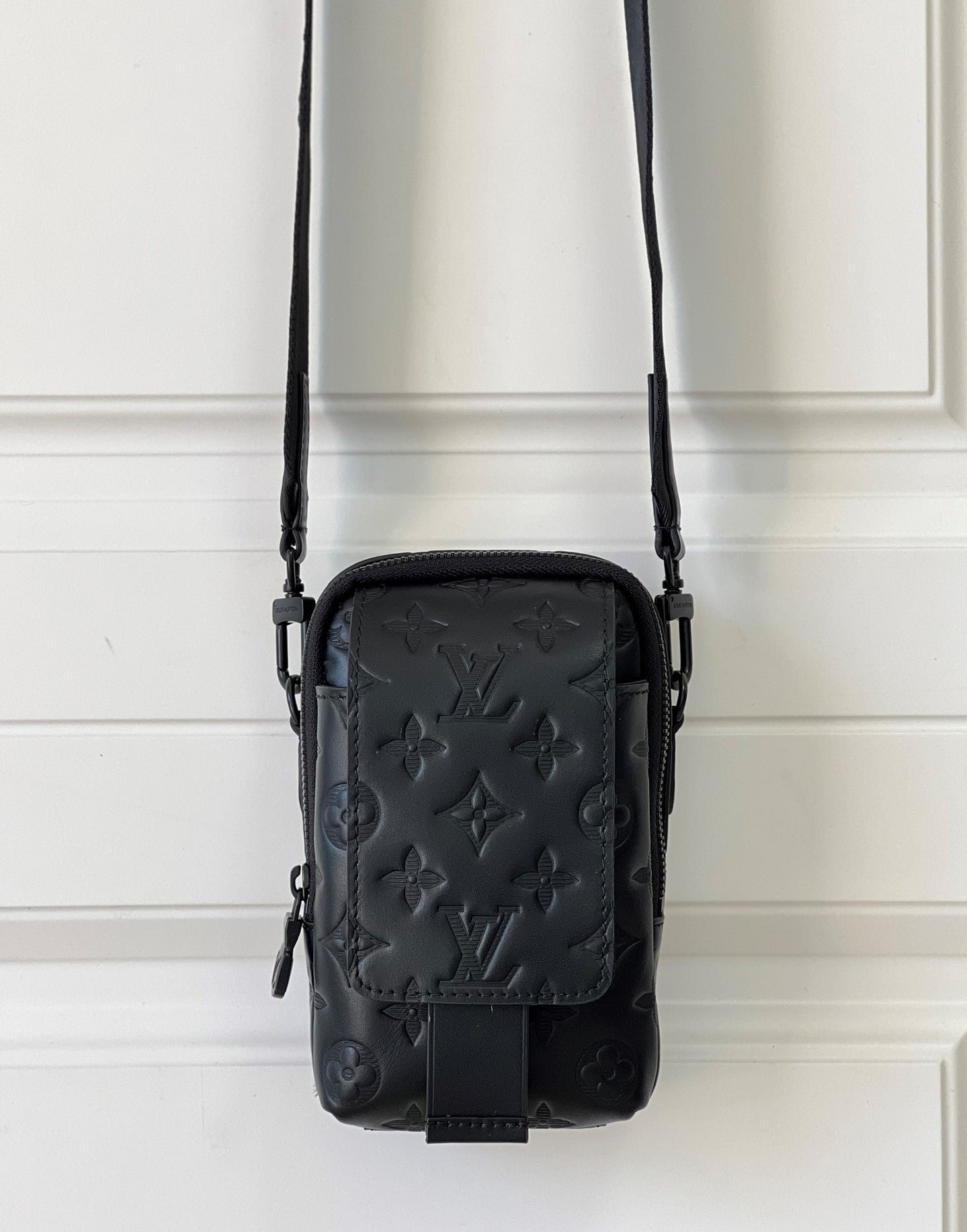 Top Quality Flap Double Phone Pouch Monogram Black For Men, Bags, Crossbody Bags 7.1in/18cm Top Quality M81005