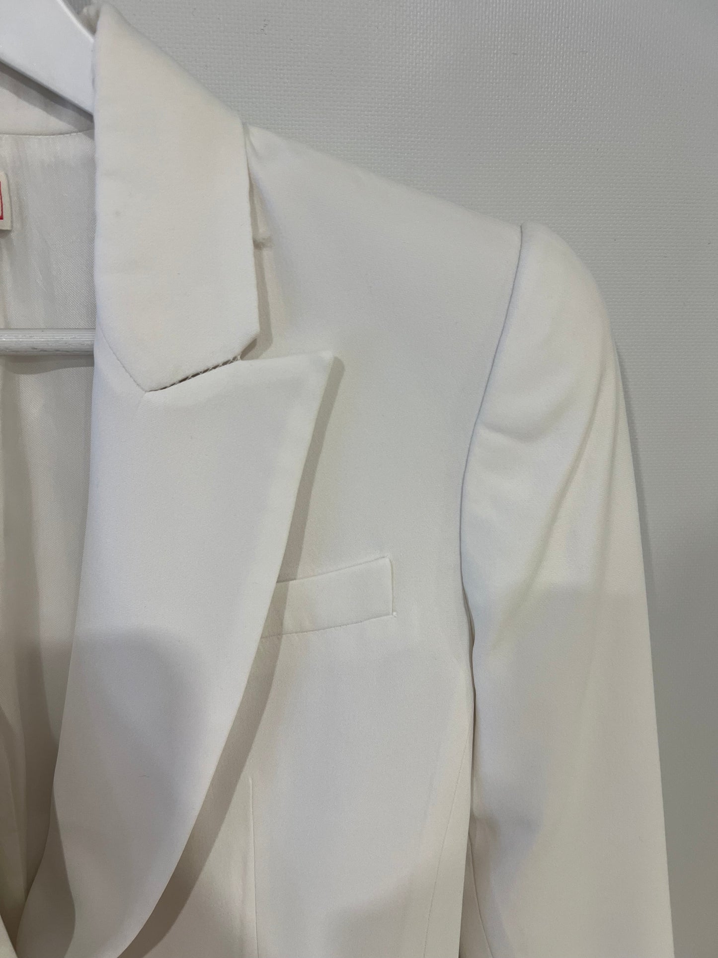 Alexander McQueen White Tailored Blazer with Peplum Hem Size IT 44 (UK 12)