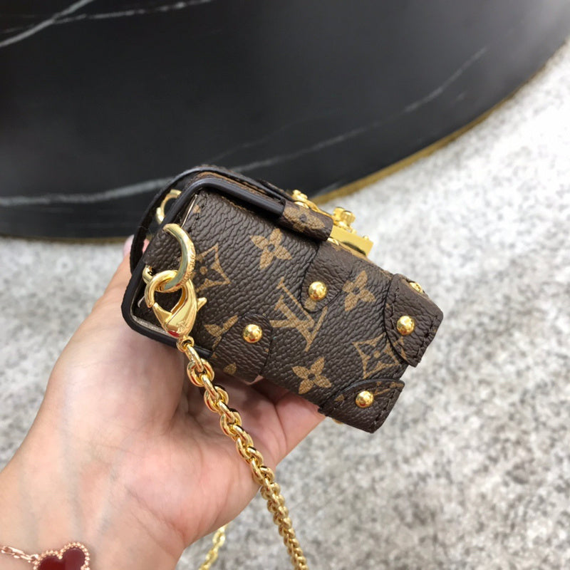 Louis Vuitton Luxury Bags 1815