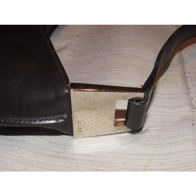 Gucci   Brown Leather With V Top And Strap Shoulder Bag