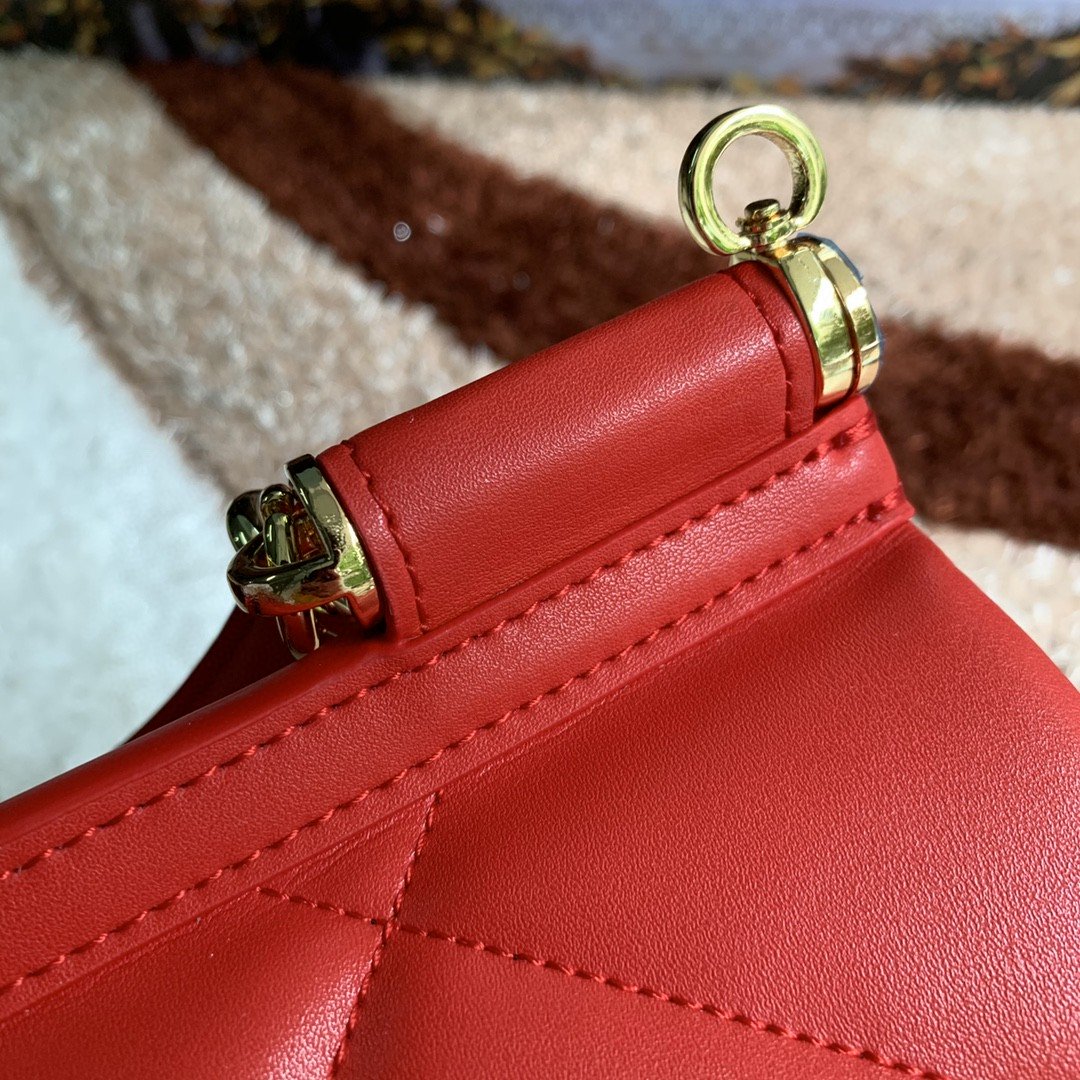 Top Quality MeTop Qualityum Sicily Bag In Quilted Red For Women 10.2in/26cm Top Quality Top Quality6002AW5918H383