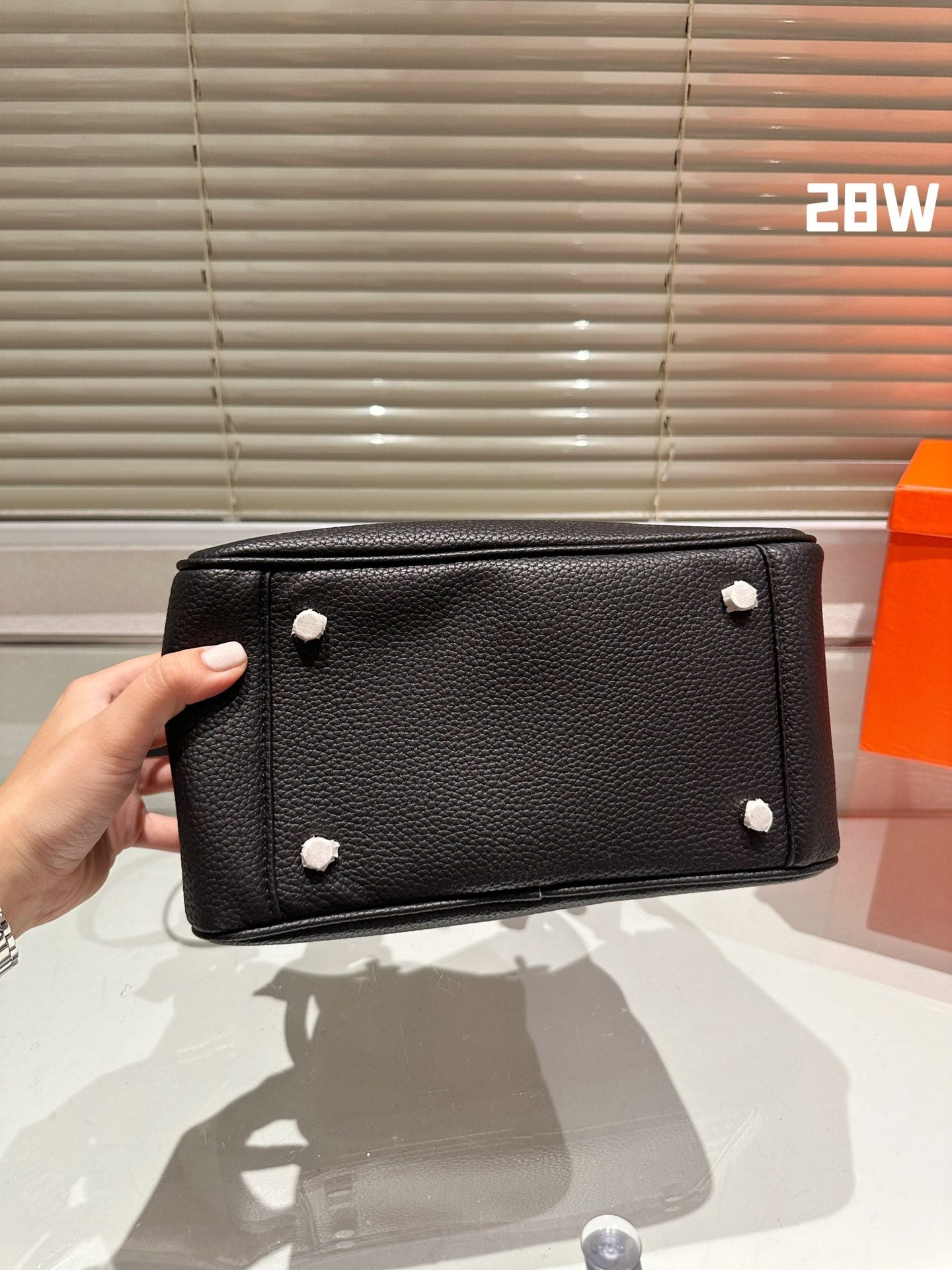 EN - New 1:1 rep  Bags HM 137