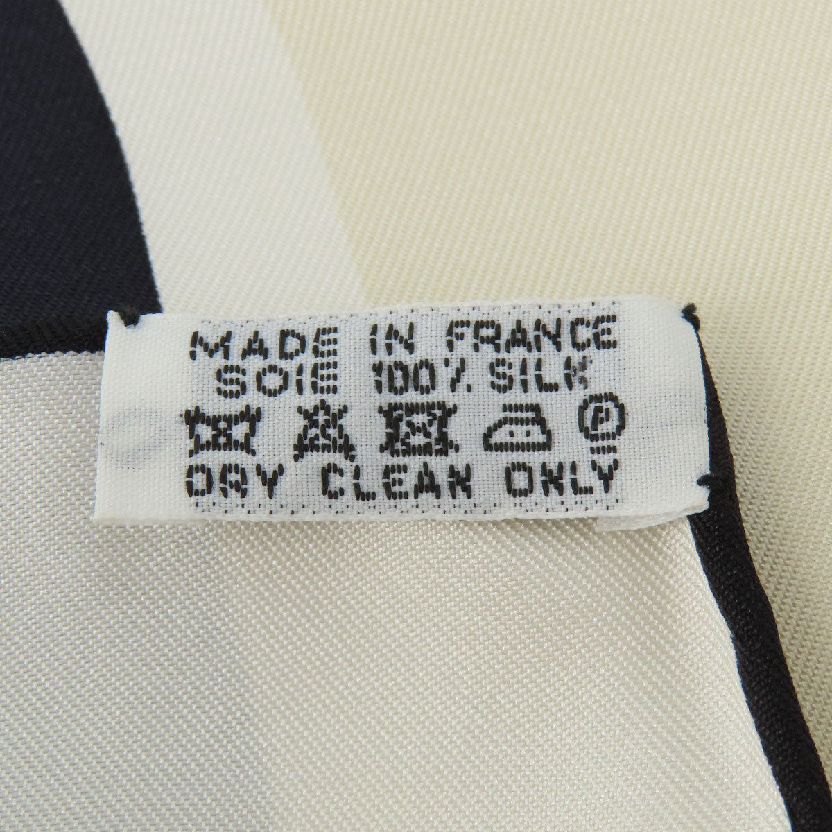 HERMES scarf silk white Carre90 logo Women  d