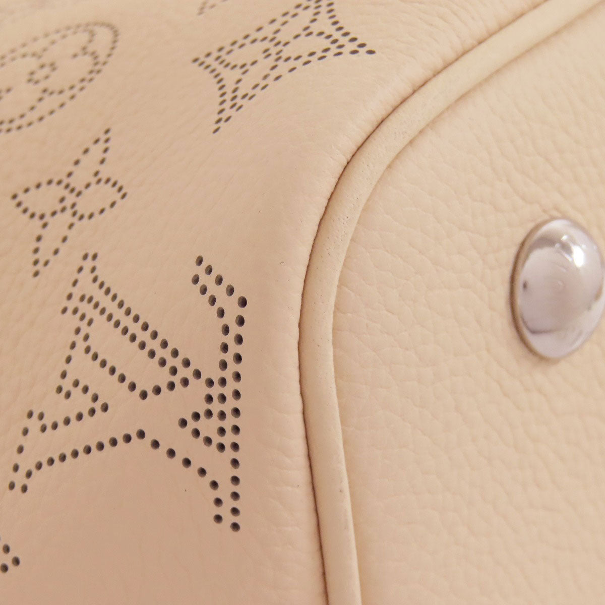 LOUIS VUITTON Handbag M21909 Mahina leather beige Blossom PM Women  d