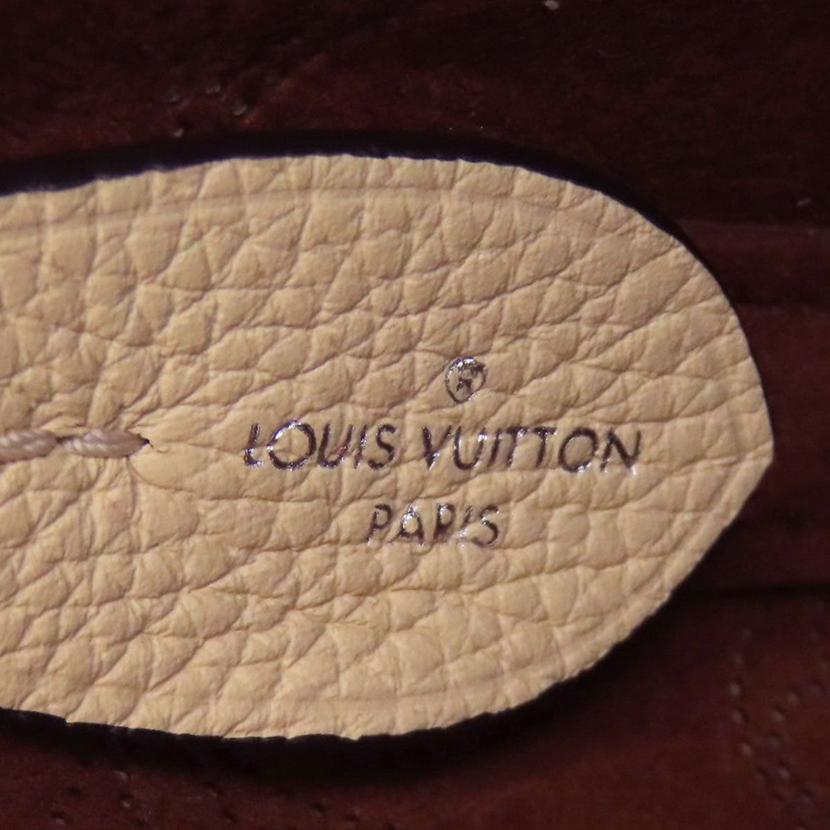 LOUIS VUITTON Handbag M21909 Mahina leather beige Blossom PM Women  d