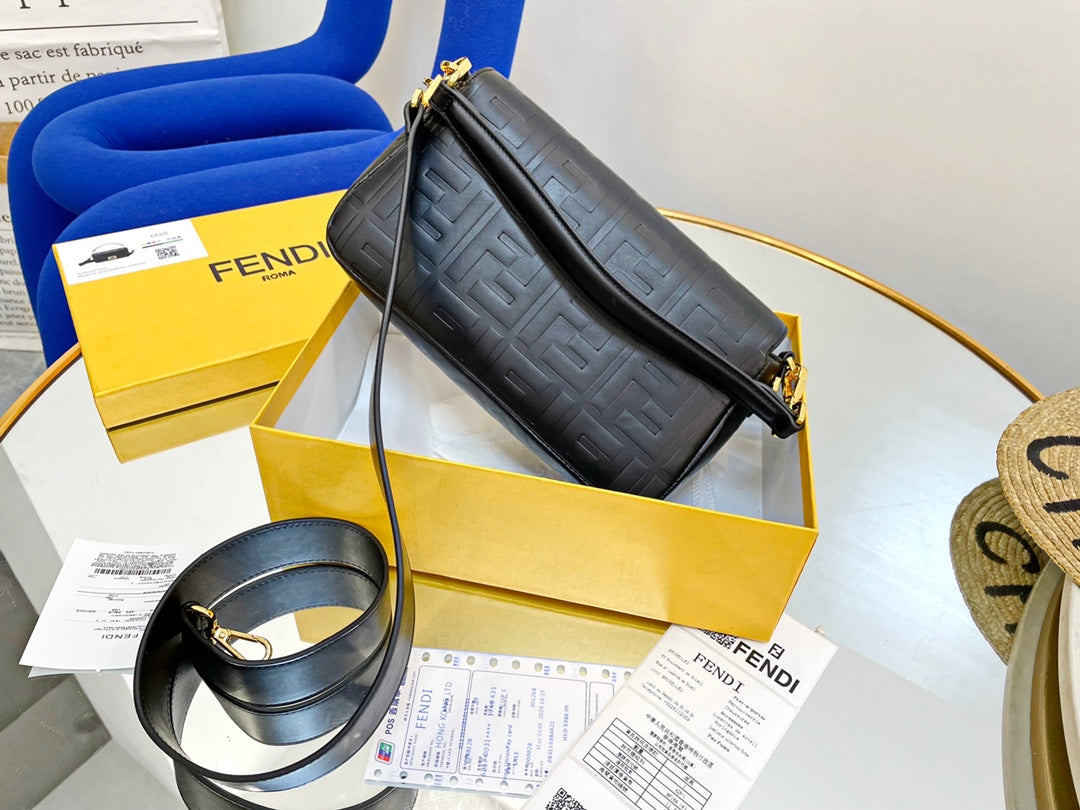 EN - New 1:1 rep  Bags FEI 257