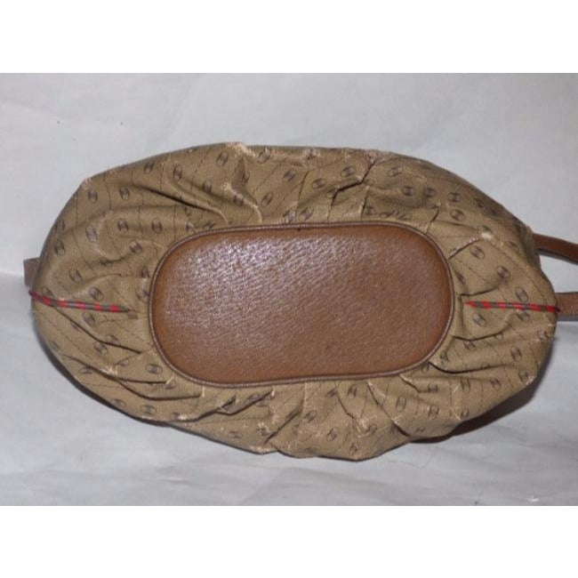 Gucci   Camel Leather With Red Green Striped Accents Logo Link Print