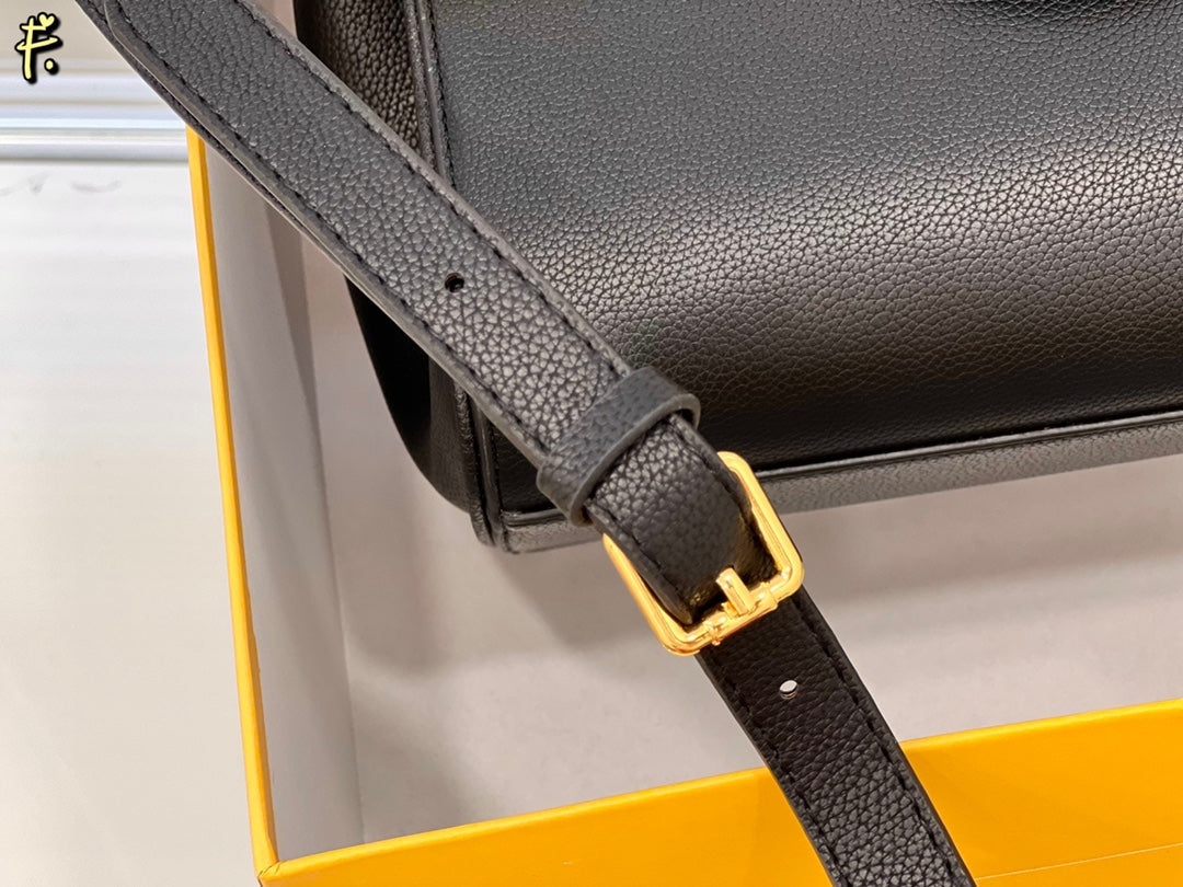 EN - New 1:1 rep  Bags FEI 246
