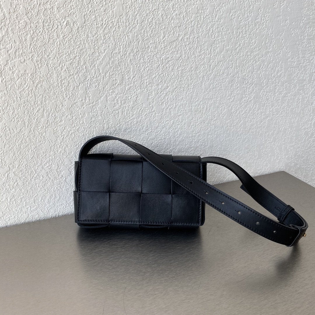 Top Quality Belt Cassette Black, For Women, Women’s Bags 7in/18cm 668572VMAY18425