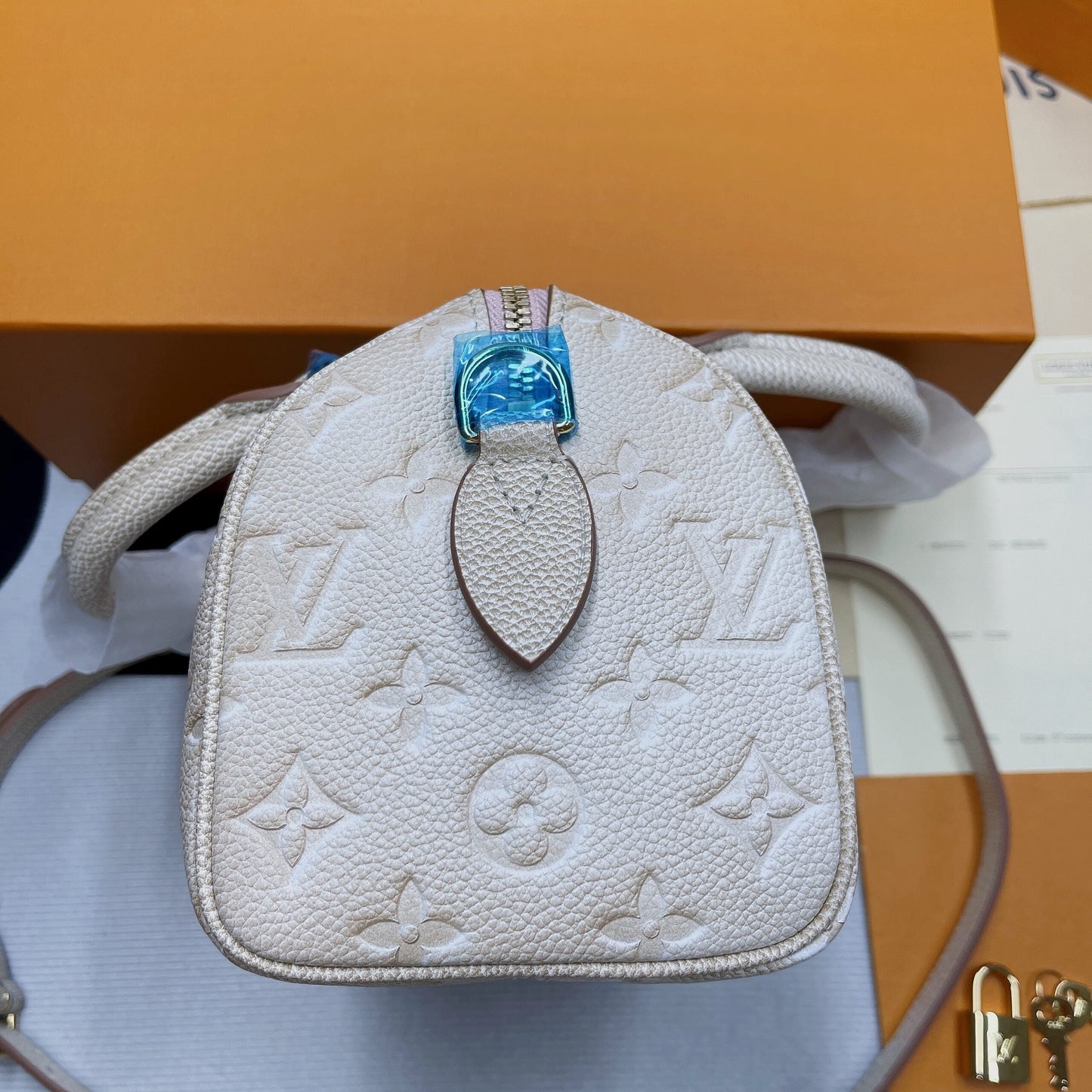 Top Quality Speedy Bandouliere 20 Monogram Empreinte Pale Beige For Women,  Shoulder And Crossbody Bags 20.5cm/8.1in Top Quality M46163