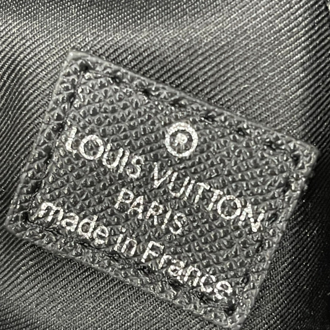 EN - Luxury Bags LUV 766