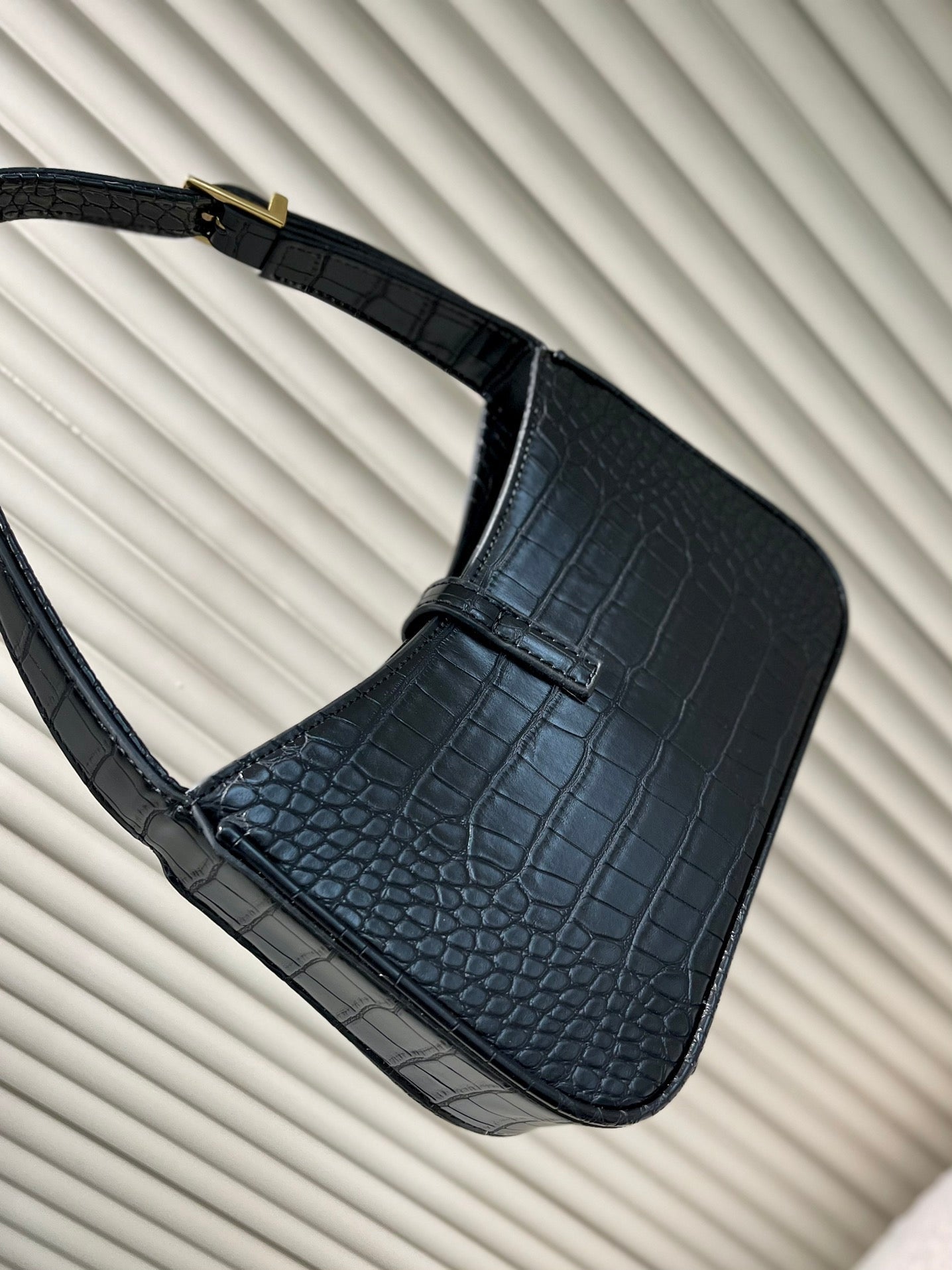 EN - New 1:1 rep  Bags SLY 223
