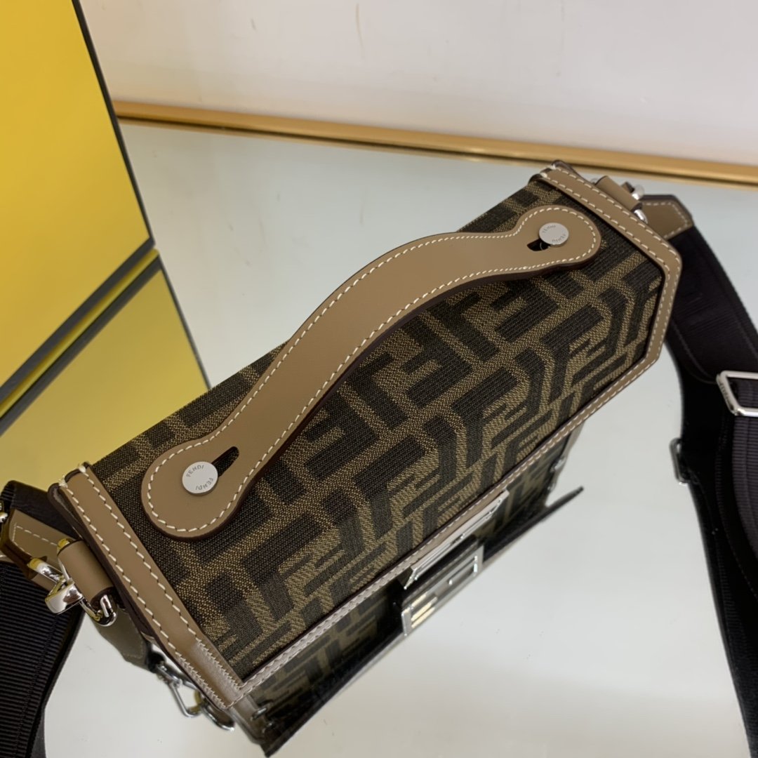 Top QualityTop Quality Baguette Soft Trunk Mini Beige Bag For Woman 10cm/4in