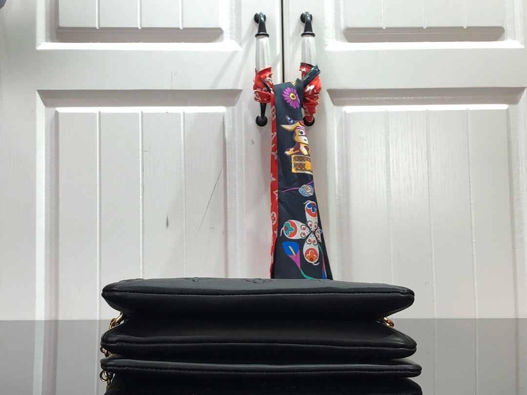 Top Quality Pochette Coussin Monogram Empreinte Black For Women,  Shoulder And Crossbody Bags 7.9in/20cm Top Quality M80742