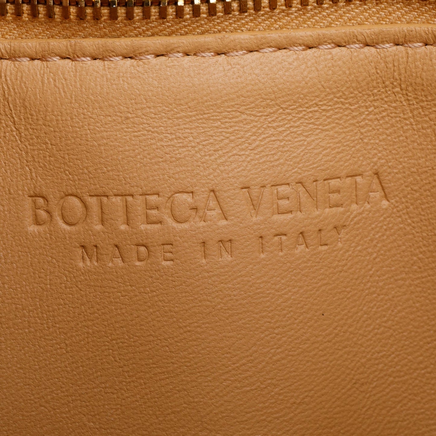 Bottega Veneta Beige Nappa Maxi Intreccio Padded Cassette Crossbody Bag