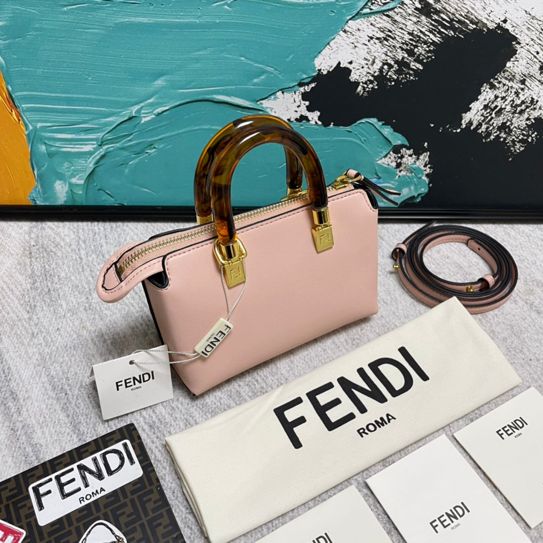 EN - New 1:1 rep Lux Bags FEI 264
