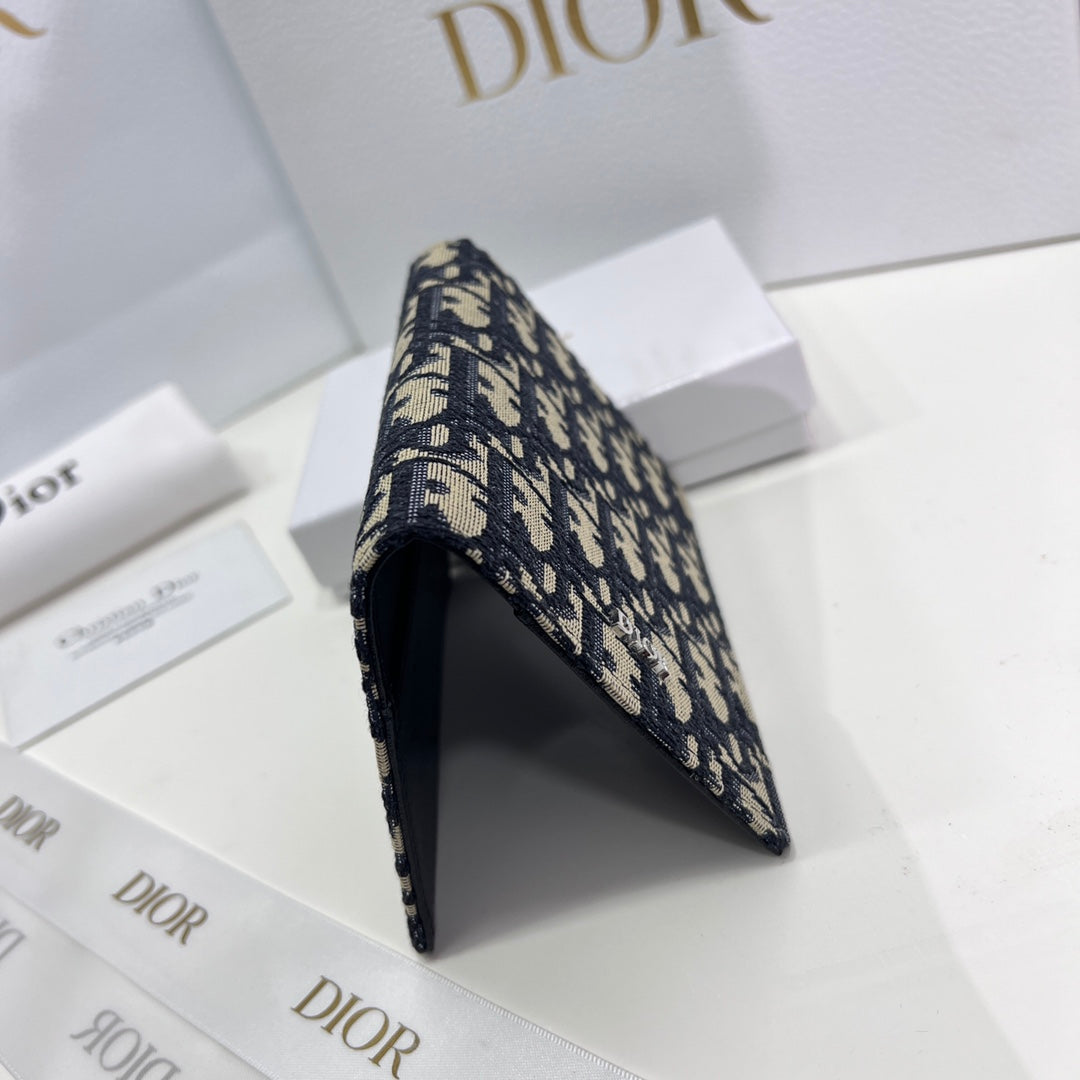 EN - New 1:1 rep  Wallet DIR 018