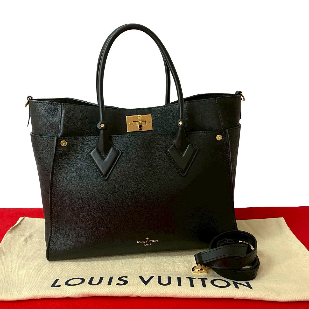LOUIS VUITTON Shoulder Bag leather black Monogram Mahina On My Side GM
