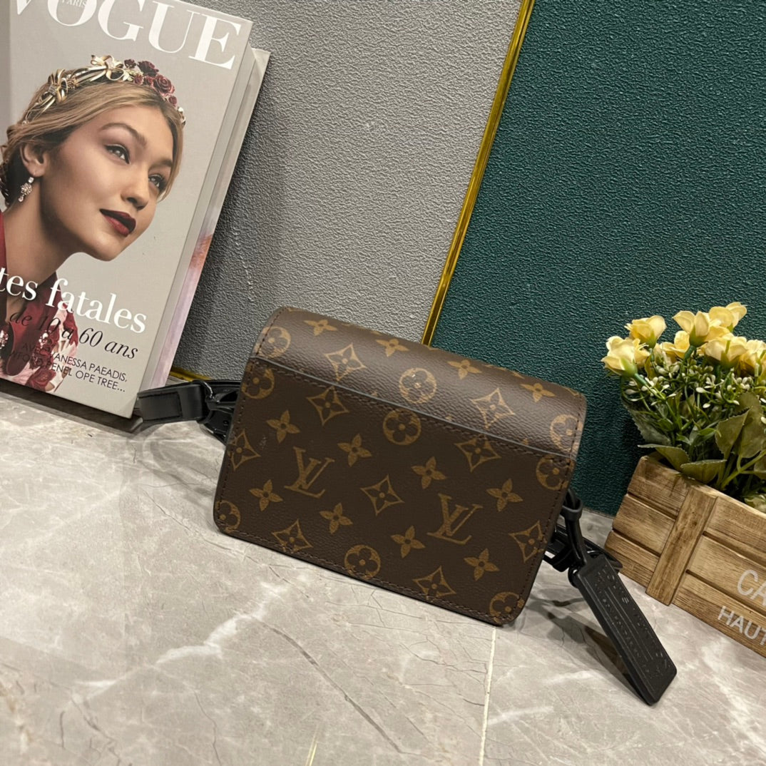 EN - Luxury Bags LUV 869