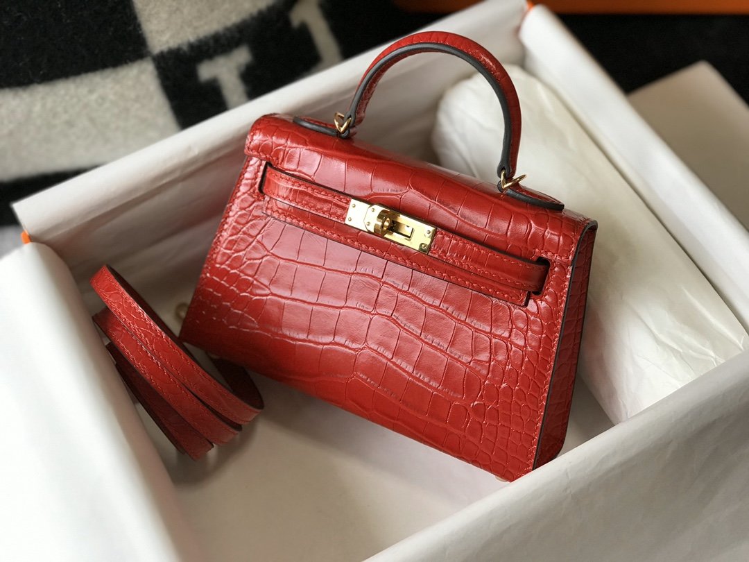 Top Quality Kelly Red For Women Gold Toned Hardware 7.8in/20cm