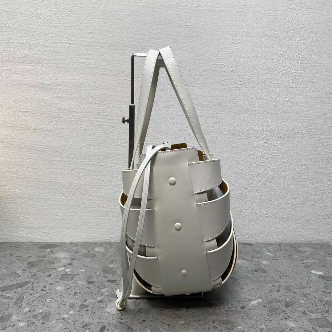 Top Quality MeTop Qualityum Shoulder Bag White, For Women, Women’s Bags 8.6in/22cm