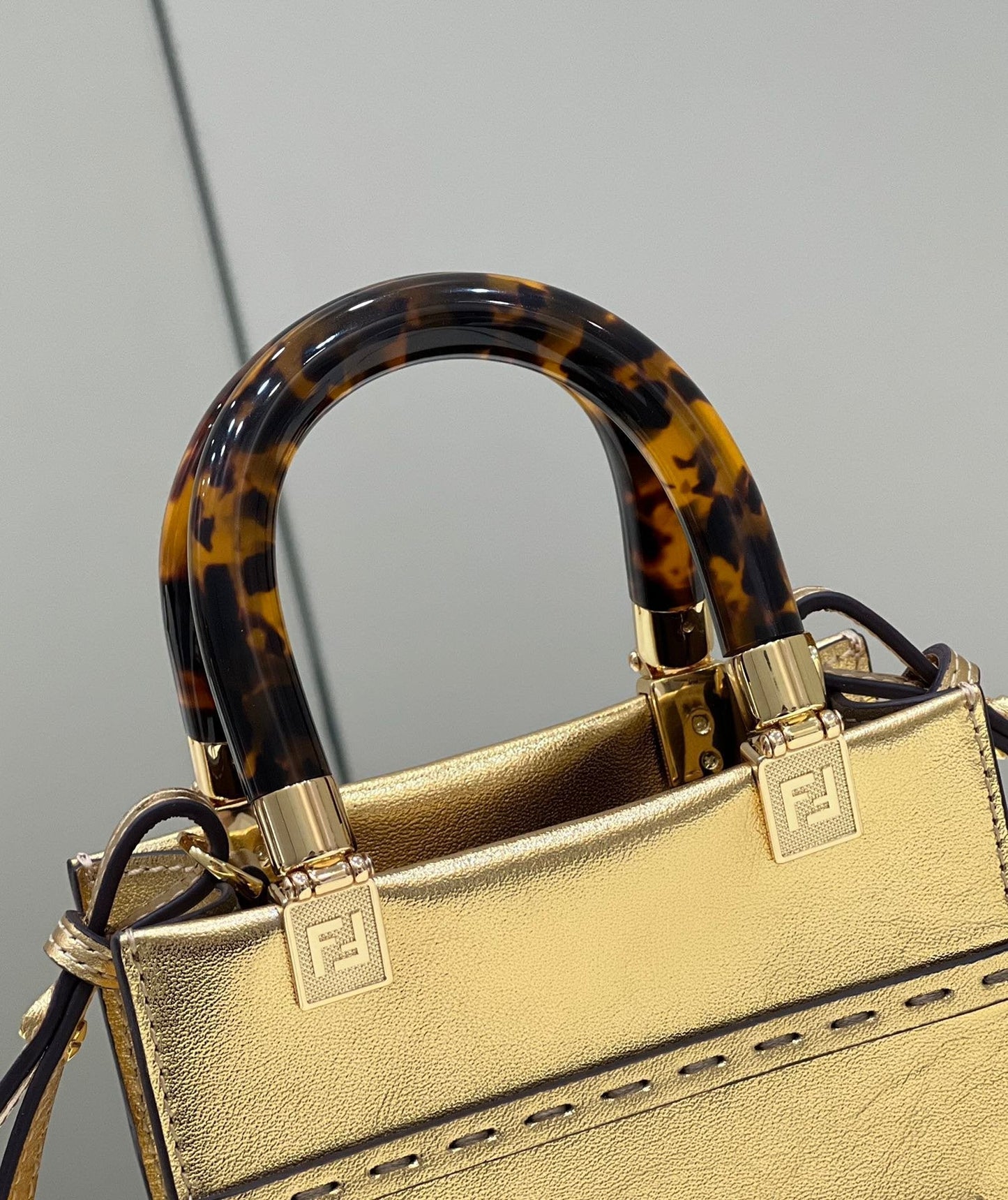 Top QualityTop Quality Mini Sunshine Shopper Gold For Women, Women’s Handbags, Shoulder And Crossbody Bags 7.1in/18cm FF 8BS051AJH7F1GNN