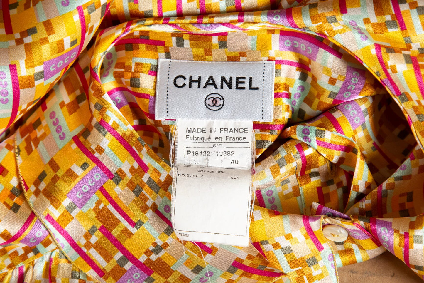 Chanel Yellow Multi "Coco"  S/S Button Up Blo  SZ 40