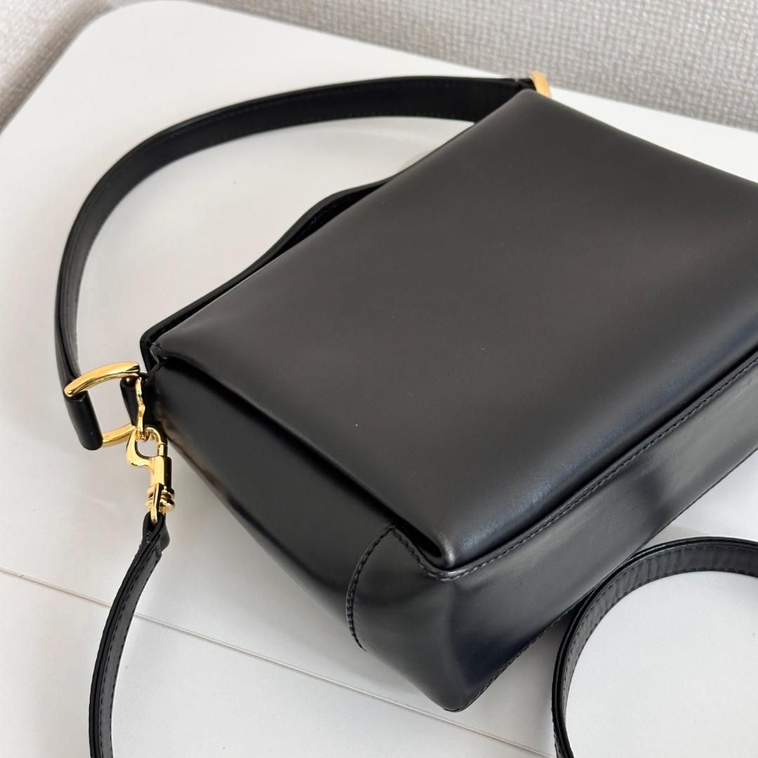 Gucci | Bags | Gucci Hand Bag Leather Black way Bag MR