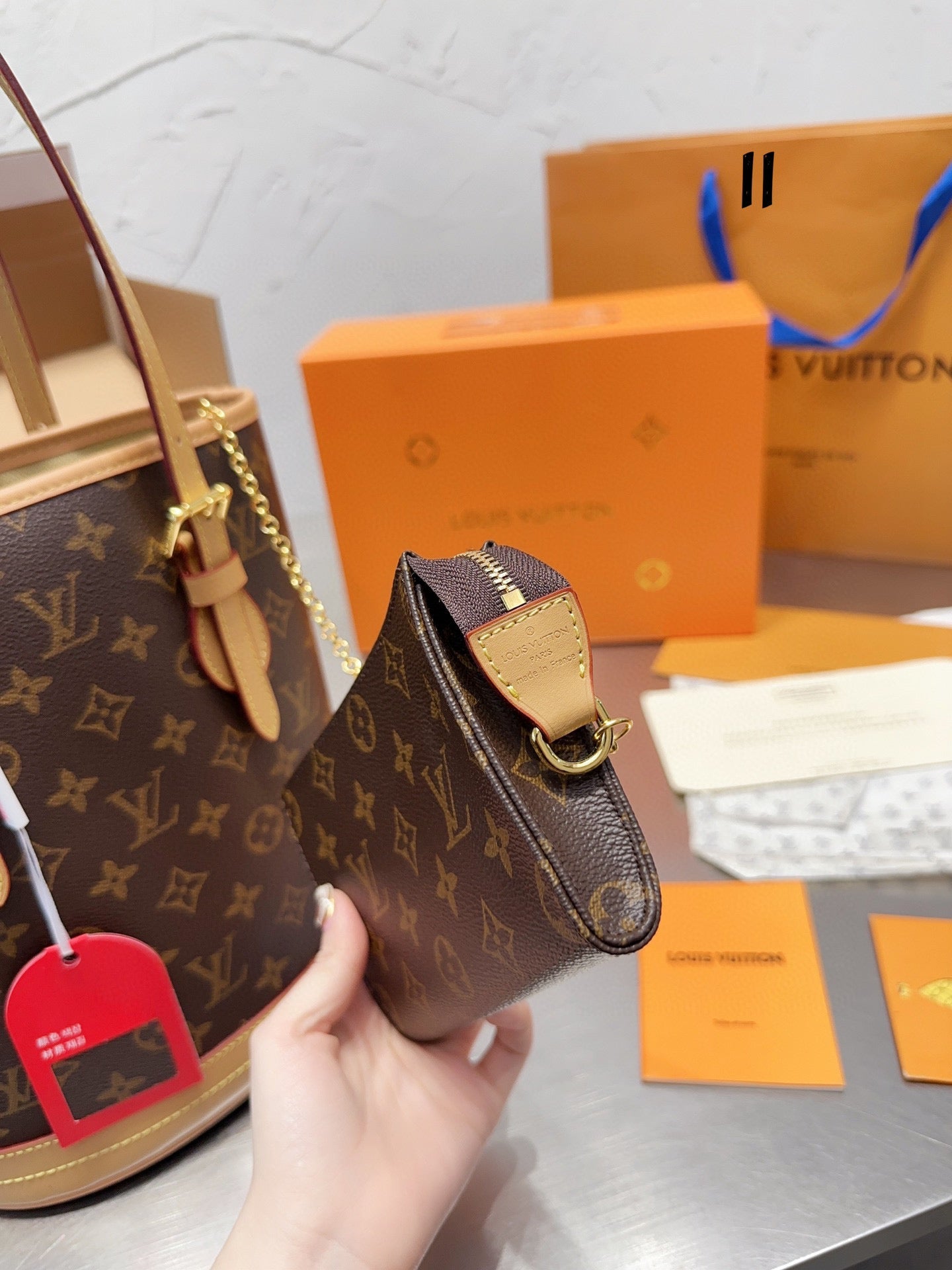 New 1:1 rep Lux Bags LUV 895