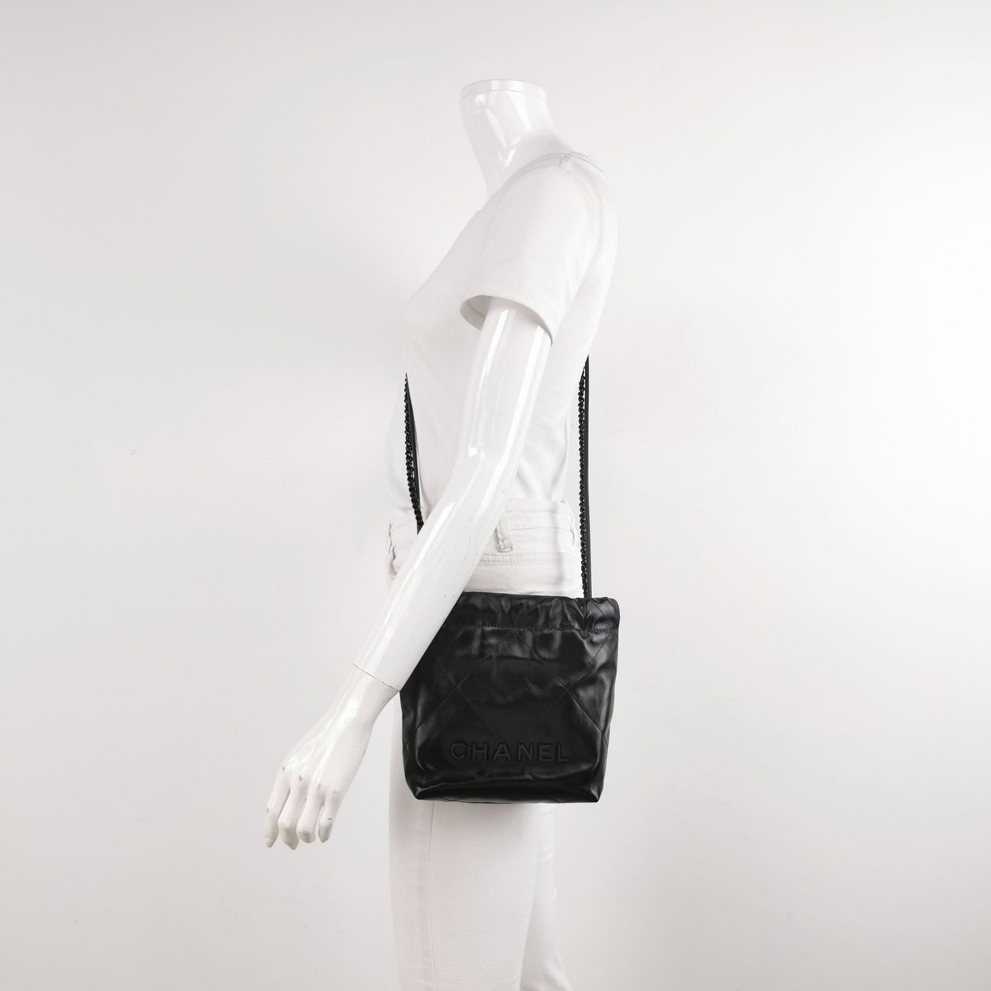 Chanel 22Bag So Black Mini Calfskin Quilted Logo Coin Pendant Crossbody Bag 250526781208437