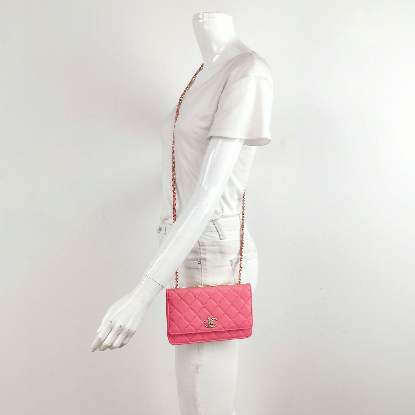 Chanel Trendy CC Lambskin Quilted Double C Metal Plate WOC Crossbody Bag 250427781167692