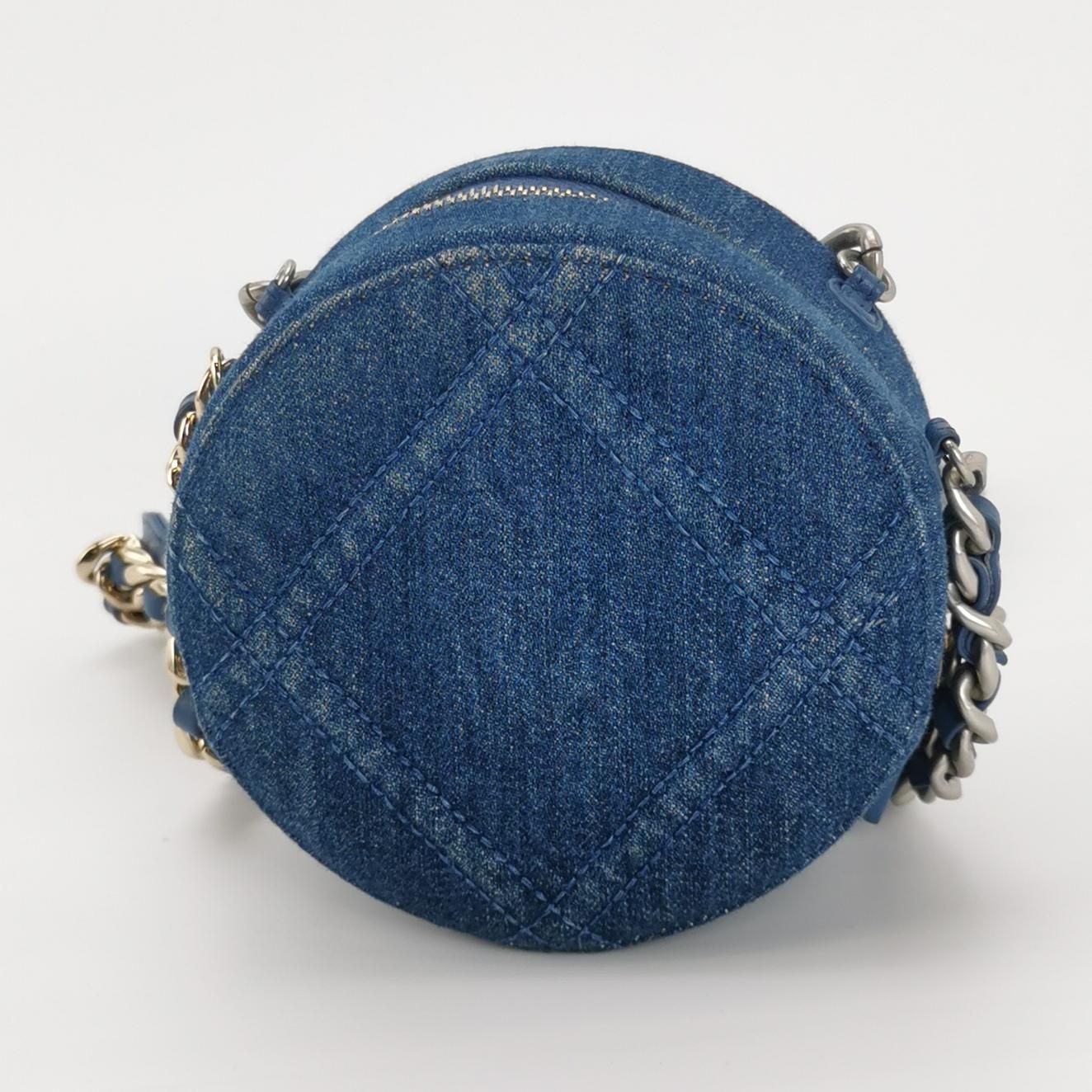 Chanel 19Bag Leather Denim Quilted CC Turnlock Crossbody Bag 250420781157344